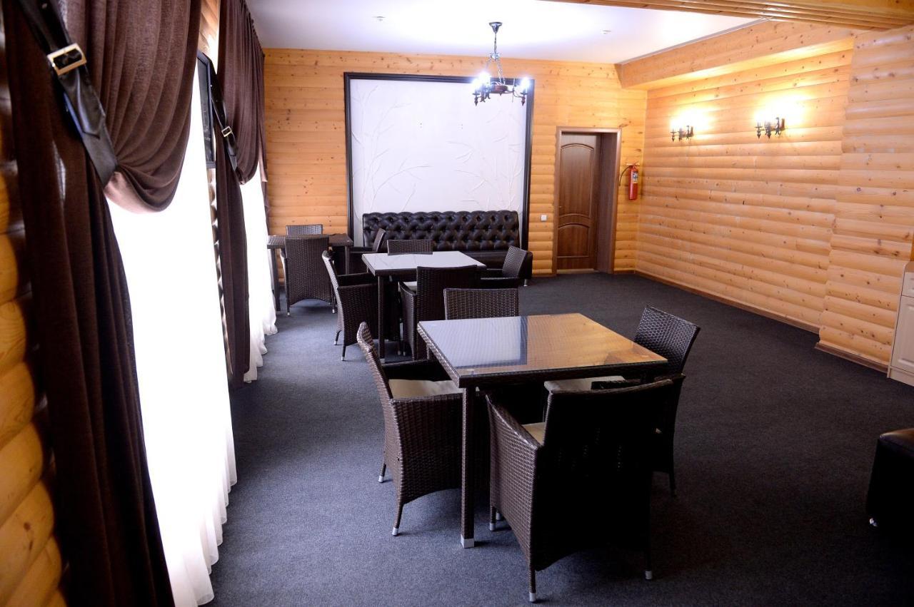 Pride Hotel Taraz Exterior foto