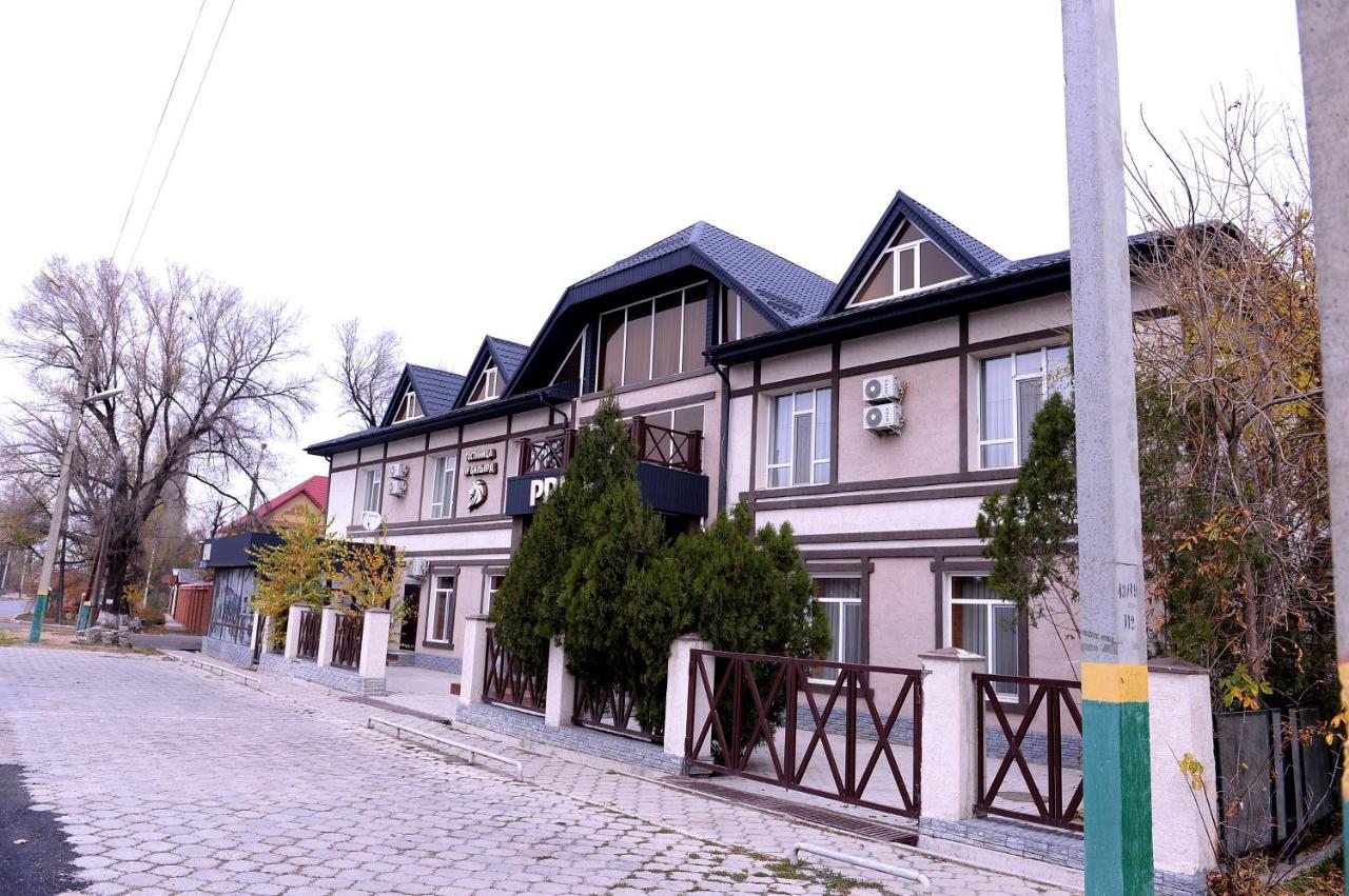 Pride Hotel Taraz Exterior foto